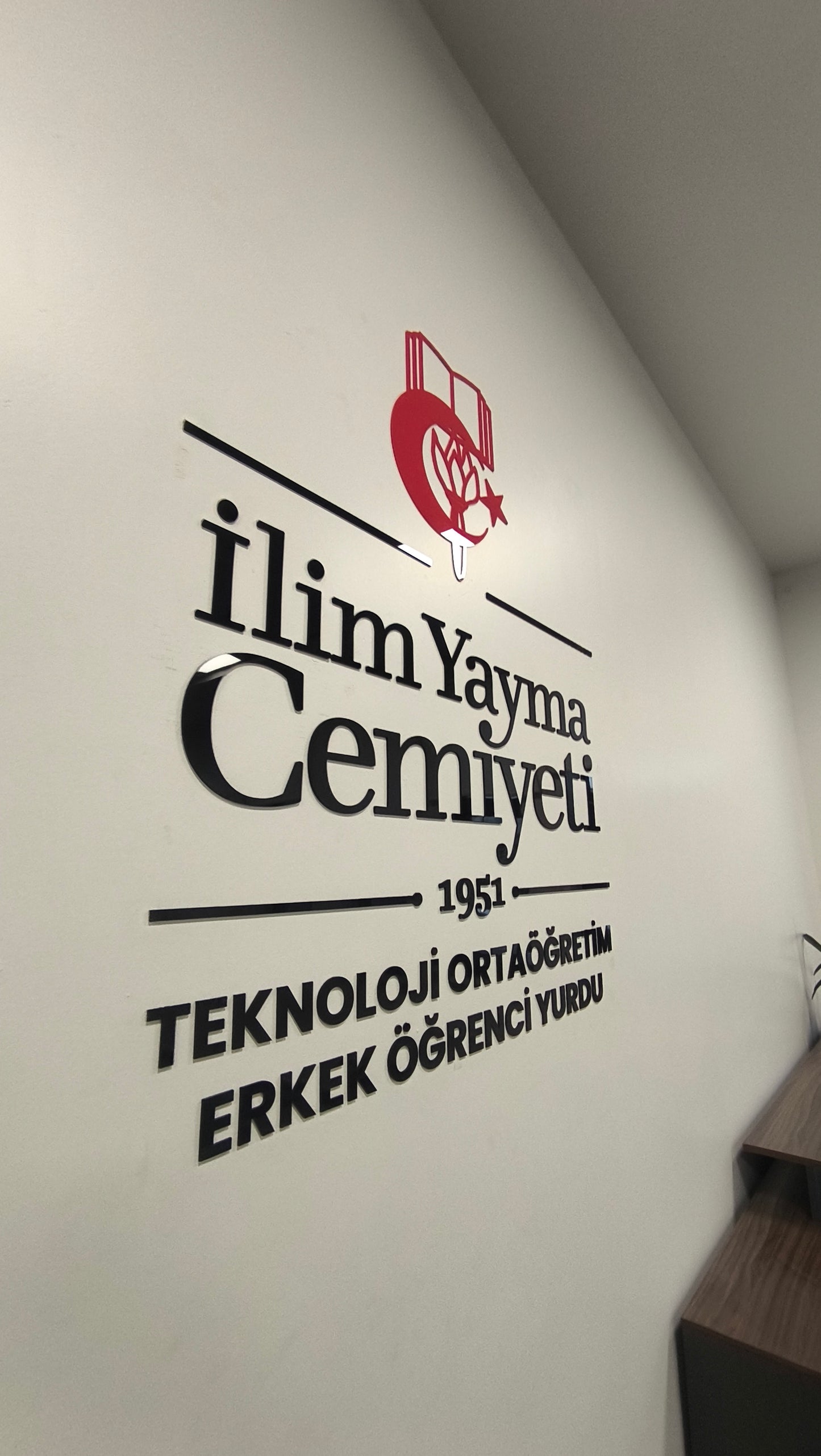 Pleksi Duvar Logosu